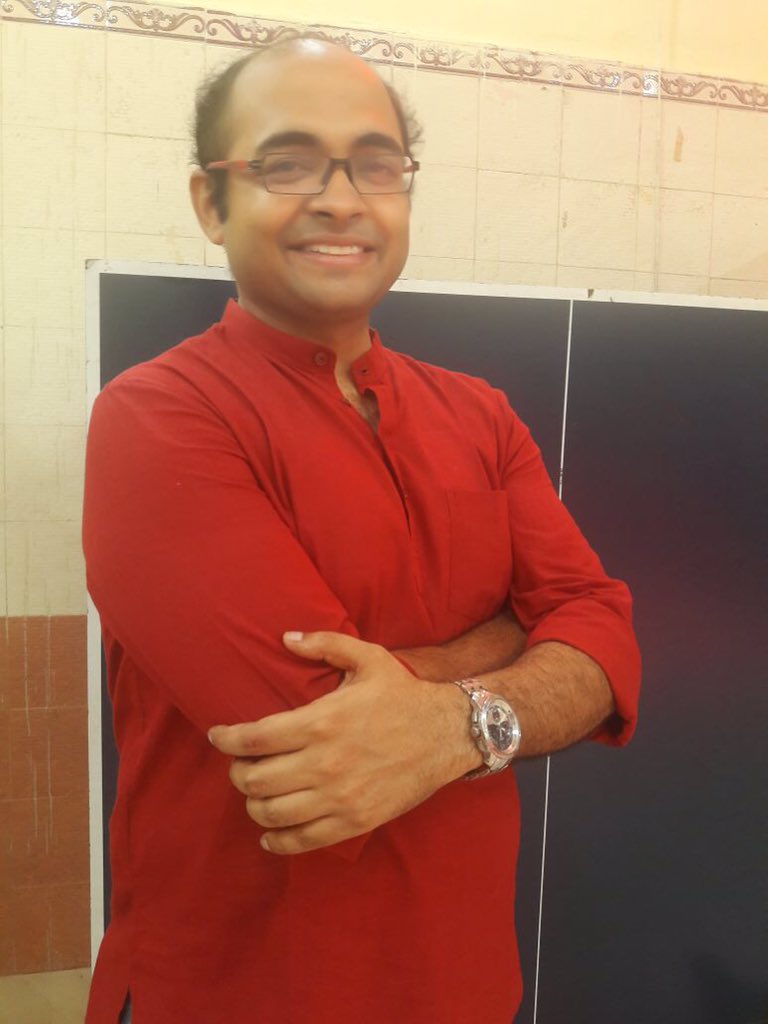 anirbansanyal83's tweet photo. @fbb_india @fbbonline #SaptamiWithfbb This is my last year SAPTAMI Look
@BhBlackrose @AnanyaSanyal25 @NandiniChatte14 https://t.co/eGwvVbkv3d