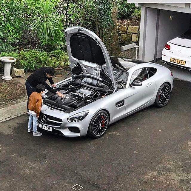 BestBenzGallery's tweet photo. so my son...

#Sunday #sontag #family #familie #amg #mercedes #benz #gt #amggt #vater #father #bestbenz #mercedesamg #motor #engine https://t.co/9J1ySwj7Tj