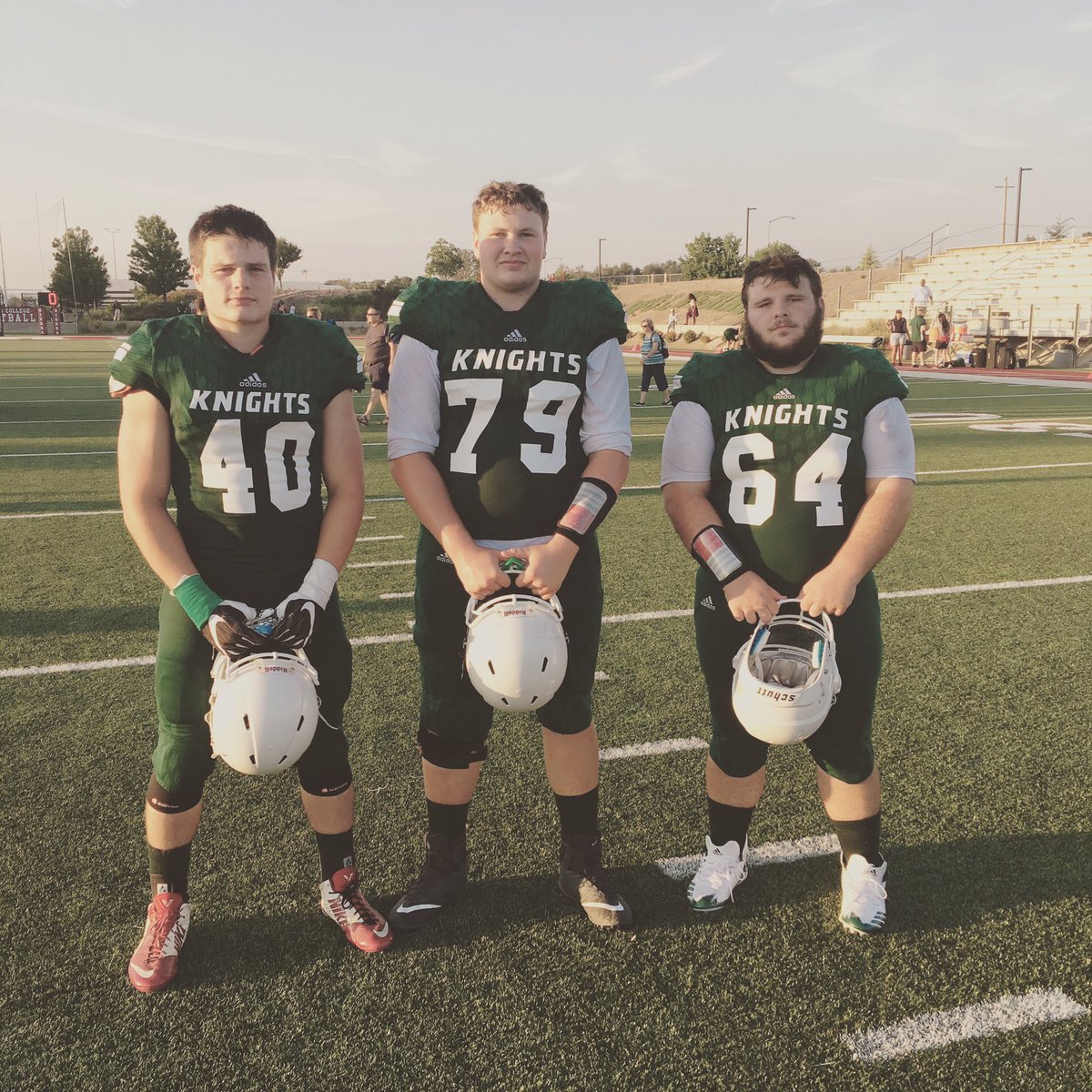 MarkusEubank's tweet photo. Sixth grade to now with the boys @payton_37 @garretts_50 @Shastaknightsfb #cvsquad https://t.co/3rNQOZfaqs