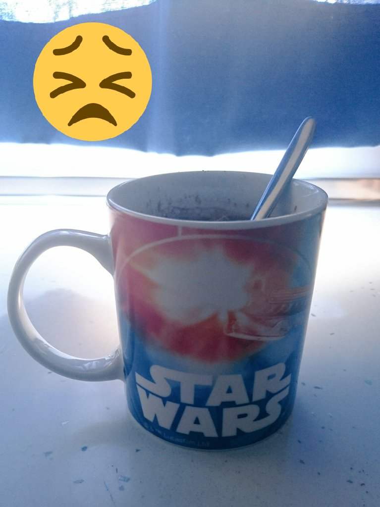 _galadriel82's tweet photo. Cogiendo fuerzas para un día duro de trabajo #noquierotrabajar #forcewithyou #losdomingosnosetrabajan #starwars #BreakfastWithforce https://t.co/FzsxTiUKKK