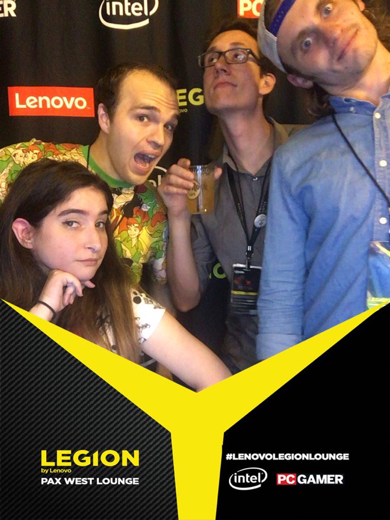 Gabrobot's tweet image. #LenovoLegionLounge