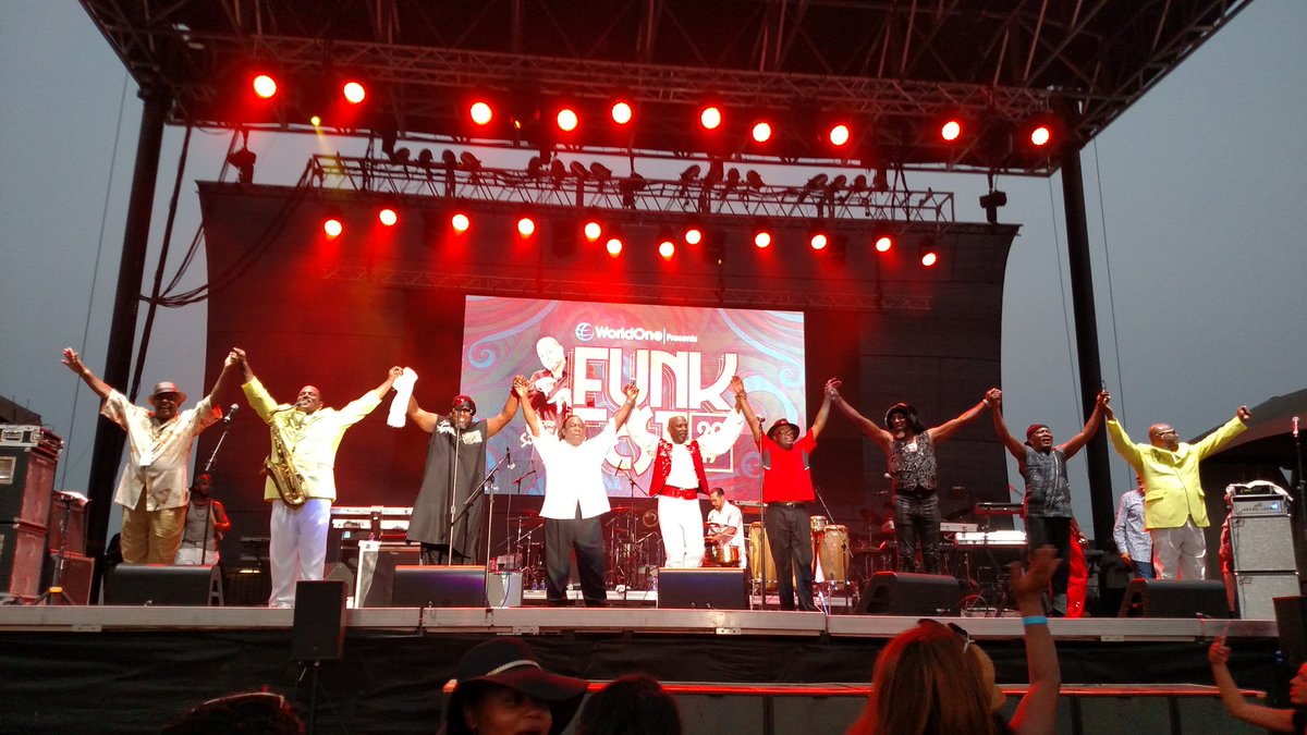 Ms42n8's tweet photo. #MastersOfFunk
#OneWay #ConFunkShun #TheOriginalLakeside
#Sinbad #FunkFest2017
#ThunderValleyCasino
#WorldOnePresents https://t.co/aNC4sJdUpO