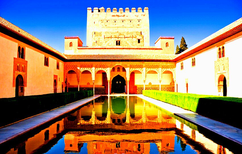como_grana_na's tweet photo. Buenos dias 😊 😊 

"Patio de Comares" 

#Granada #patiodecomares
#laciudadmasbonitadelmundo https://t.co/AZH5jGHdqv