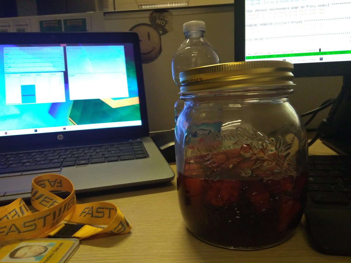 amedeosalvati's tweet photo. Nottata di aggiornamento #OpenStack in @FASTWEB #sangria patatine e dolce mentre #ansible lavora 😀🤘#befw #FASTcloud https://t.co/RP4iTubFdc