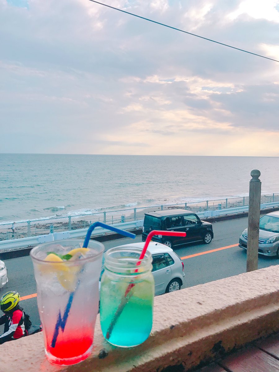 shiriri_sho's tweet photo. 七里ヶ浜の #leafcafe に来ています
テラス席の景色が最高です✨ https://t.co/GP0iKTUf8C