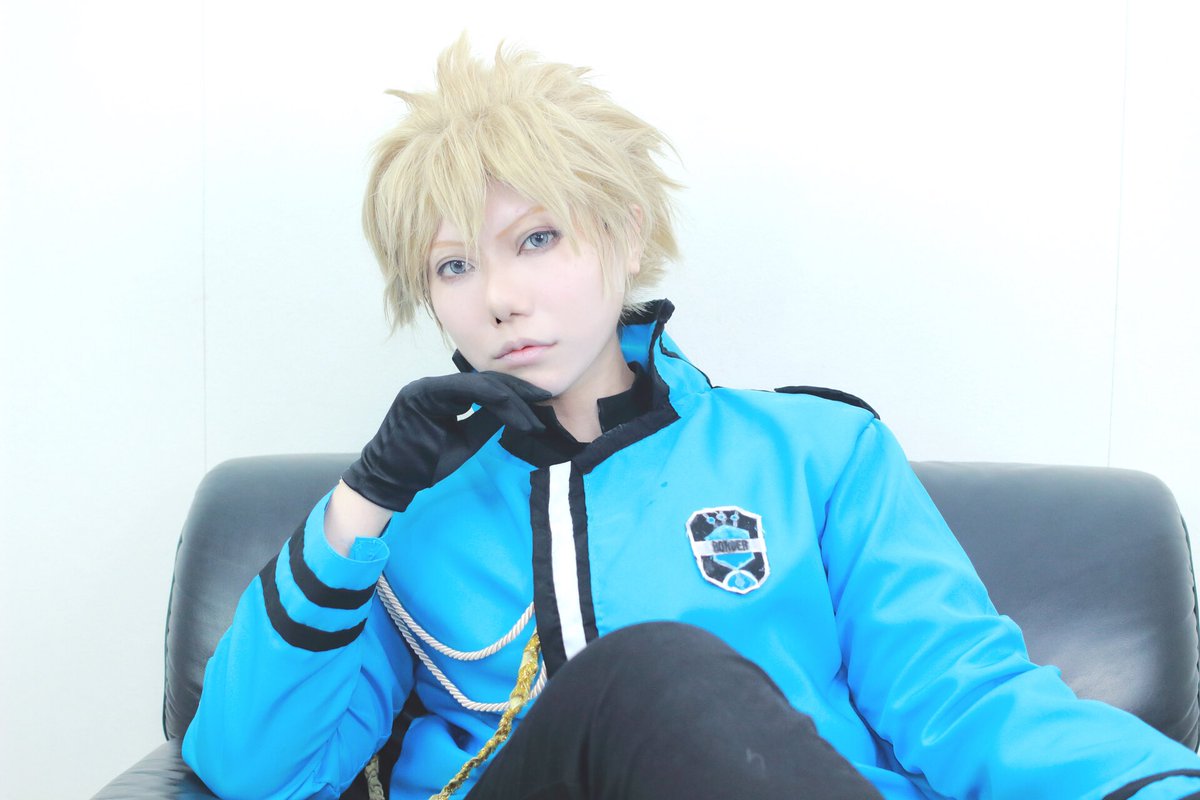 ひかり コス ワールドトリガー ヒュース そう言えば隊服と言うかこういう感じの衣装のキャラは初めてだったかも知れません ヒュース角無いと誰だか分からん 3枚目はヒュースの真似っこです 可愛い Photo れいとんさん 3枚目 ユーマ いわしさん ひかり コス ワールドトリガー ヒュース そう言えば隊服と言うかこういう感じの衣装のキャラは初めてだったかも知れません ヒュース角無いと誰だか分からん 3枚目はヒュースの真似っこです 可愛い Photo れいとんさん 3枚目 ユーマ いわしさん