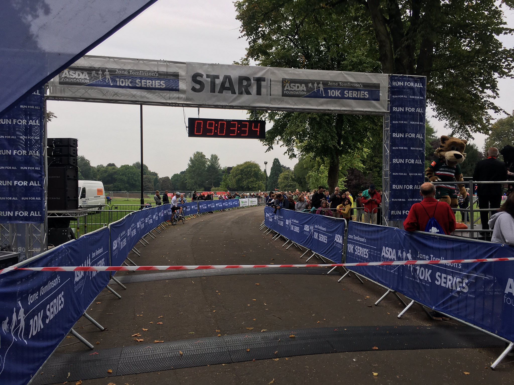Run For All Leicester 10K Wandering the World