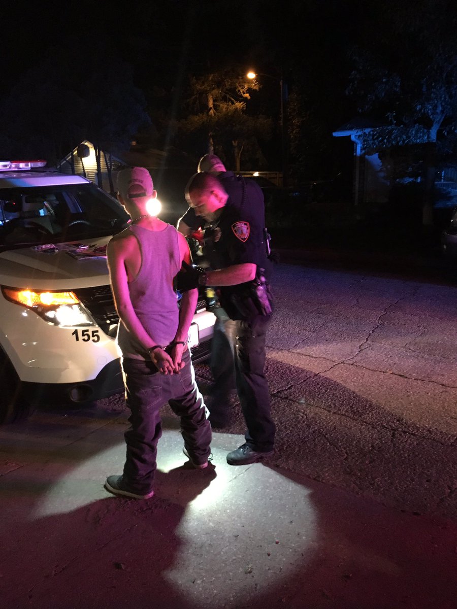 Lincoln_Police's tweet photo. Assisted another officer, male gave #FalseName had suspected meth, BB gun #TweetAlong #LNK #HeadingBackToOurColdFood #CopLife https://t.co/VG76A1oq6T