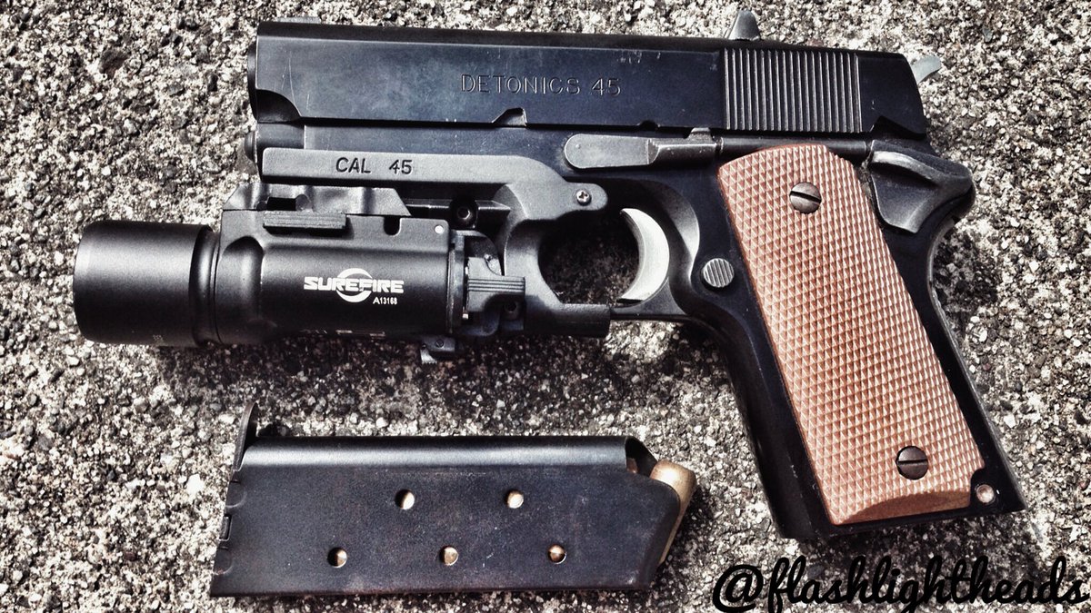 flashlightheads's tweet photo. the prototype. https://t.co/7Ok9XRmhoM