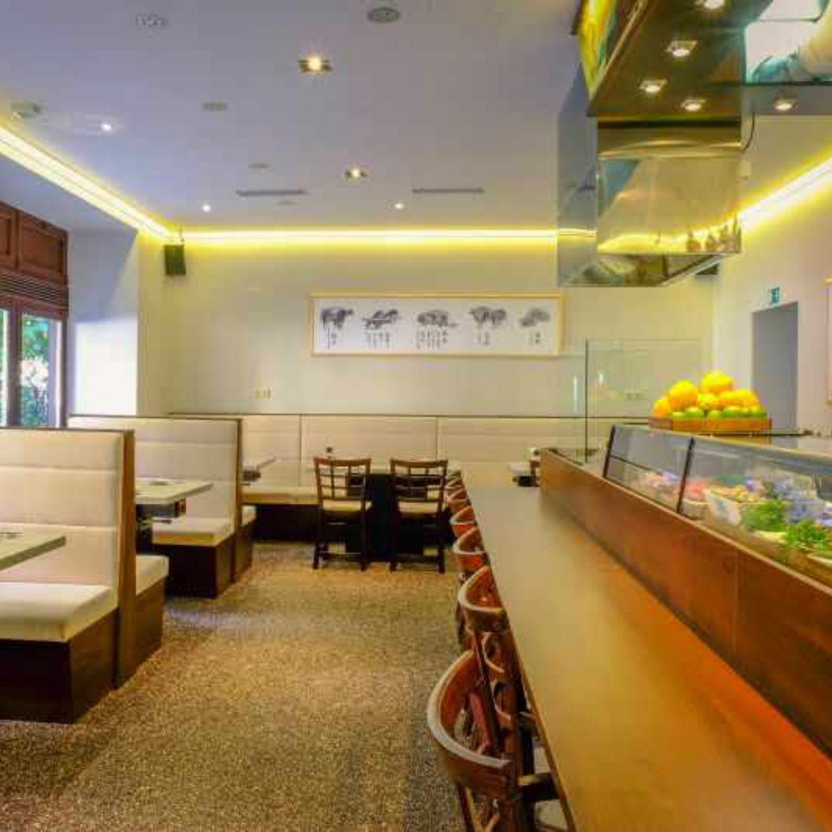 HiroRestaurant's tweet photo. Jak si zarezervovat stůl? Zavolejte na číslo: 220 570 302 =) 
How to make a reservation? Call number: 220 570 302 
https://t.co/UO4hdrtDhT https://t.co/yhNJRMzKIa