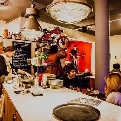 Vanaf morgen zijn wij (tot aan het voorjaar) maandag &amp; dinsdag gesloten voor de lunch. #Nijmegen