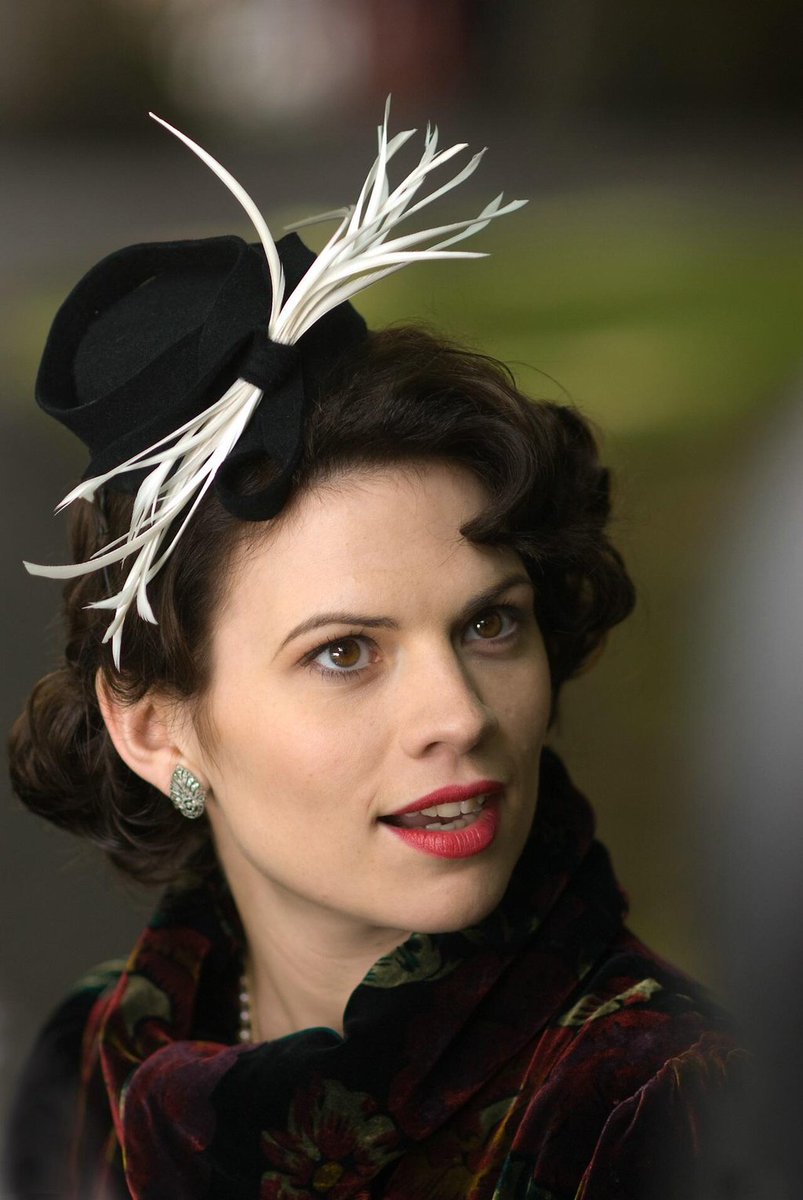 Hayleyatwellfan's tweet photo. ✨✨✨The beautiful #HayleyAtwell as #JuliaFlyte
 in #BridesheadRevisited 👌😉 ✨✨✨ https://t.co/lRKyCtbJ0H