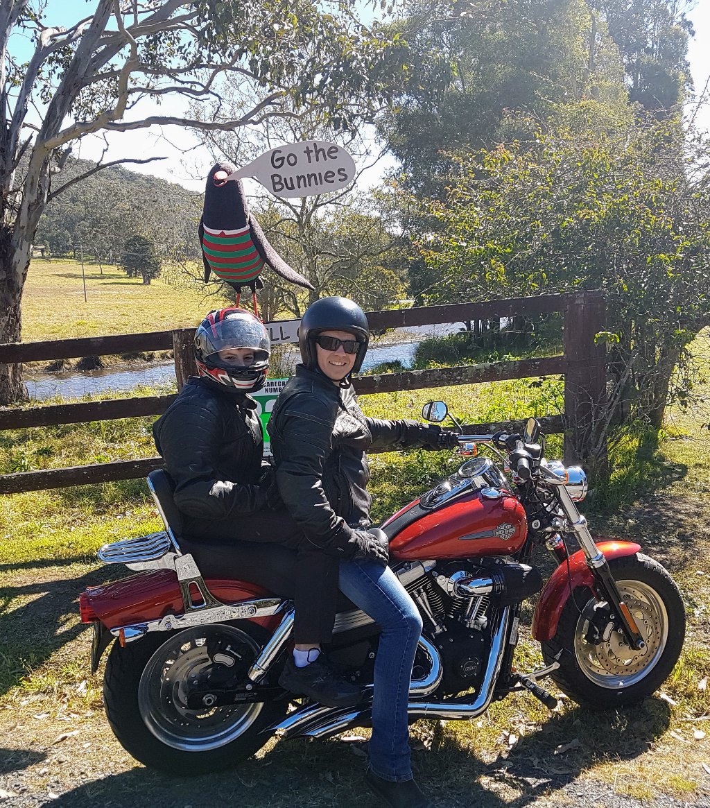 PodvanPodcast's tweet photo. Couldn't believe who we saw on our Father's Day ride today! @russellcrowe (Yarramalong Scarecrow Competition) https://t.co/cgcWrG14Br
