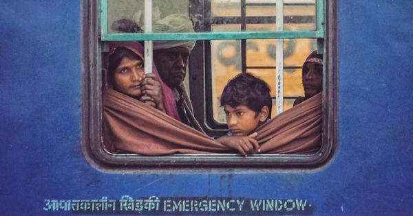 scroll_in's tweet photo. A photographer is turning his childhood love for window seats into a series on the Indian Railways https://t.co/IoKAVTJ1wf https://t.co/qi0FCYCnjO