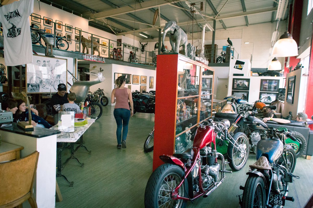 Attention #Hastings Motorcycle fans!
Join us today for custom motorcycles &amp; moto-inspired art. 
Tickets are £10 on the door 🏁  #StLeonards