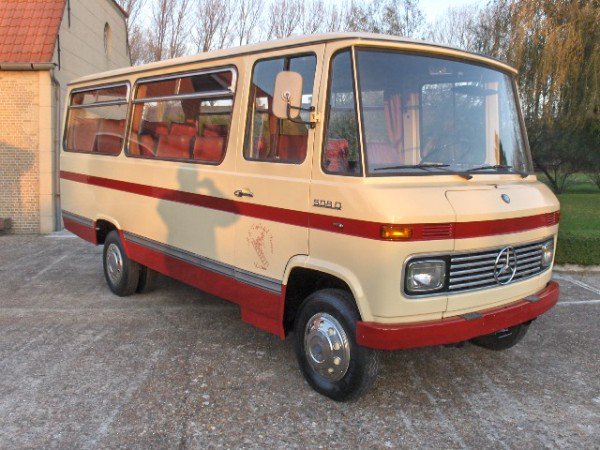 ClassicMotorSal's tweet photo. #1976 #MercedesBenz #508D #Sunday #SundayMorning #ClassicCarsForSale READ MORE https://t.co/j3amuY0wBn https://t.co/22y8vFgRtx