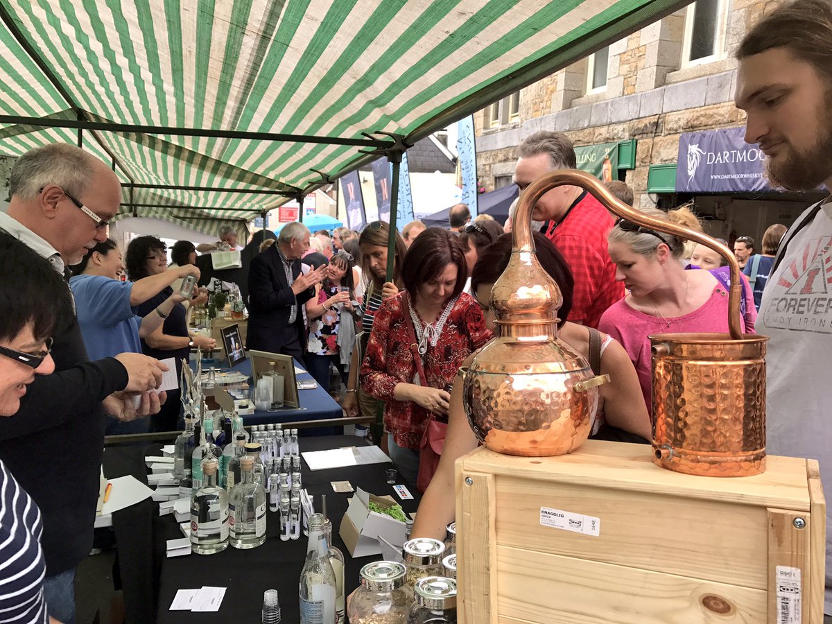 distilleryguide's tweet photo. Great to see so many people enjoying South West craft spirits yesterday at @NourishFestival! 🍸 @barbicanbotani @swdistillery @CurioSpirits https://t.co/c7huqqm5Ql