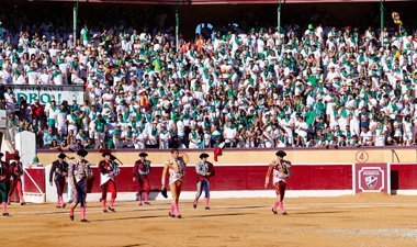 aplausos's tweet photo. HUESCA / ACTUALIDAD: La empresa Albahaca y Plata solicita la prórroga para seguir gestionando Huesca https://t.co/MHUUpz1nHg https://t.co/ddAykDujRa