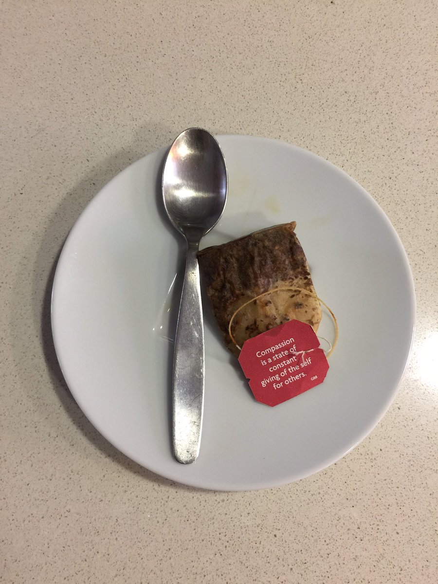 b_crespo's tweet photo. Why not using your teabag messages as a blog content? It would be a great content to be shared #suggestions #SlowDigital @yogiteaeurope https://t.co/QcqYV42Rzd