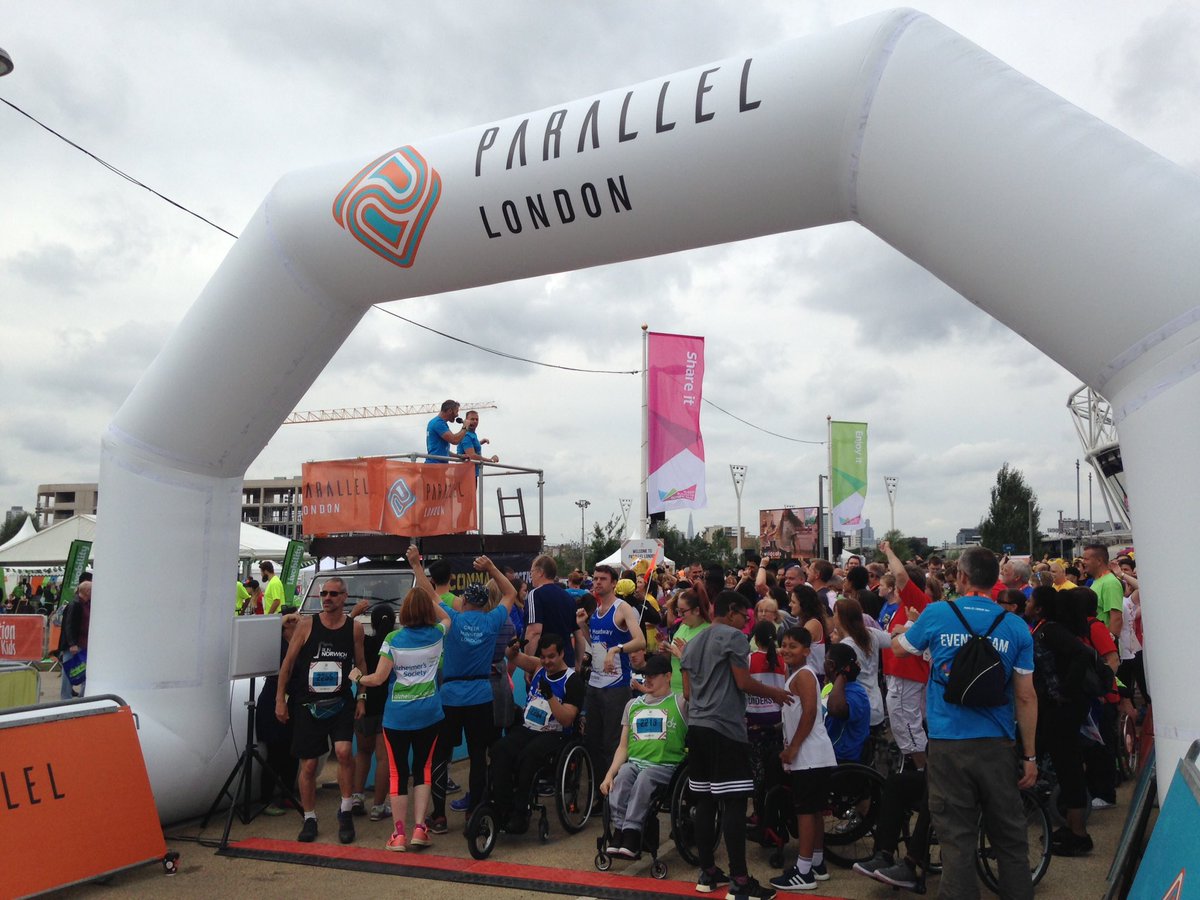 ParallelGlobal's tweet photo. The fun continues warming up for the 5km run setting off any minute. Good luck everyone. #SideBySide #ParallelLondon2017 https://t.co/U09xuvKJZL