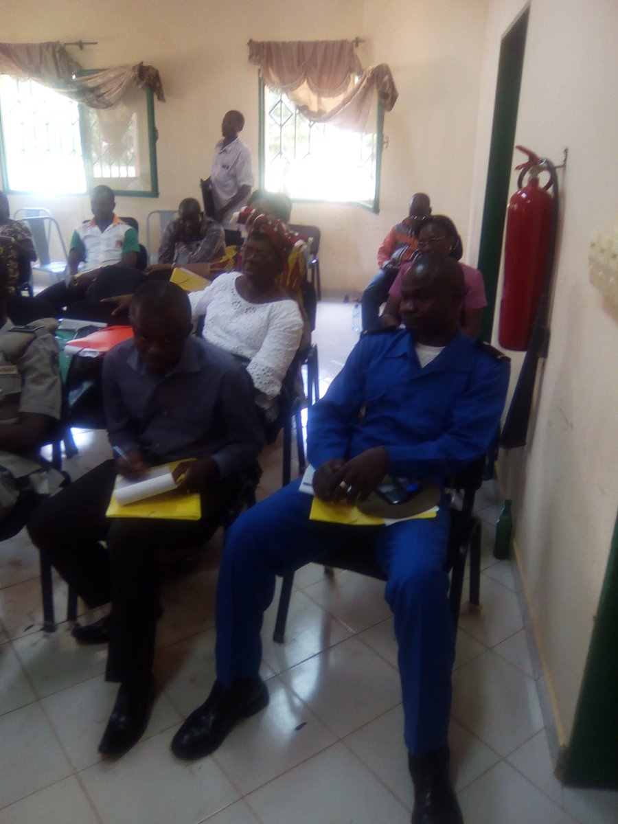 BFAF2000's tweet photo. Les acteurs du Réseau Pour la Protection de l'Enfant  de l'Oubritenga a bénéficié une formation sur les droits et devoirs des enfants. https://t.co/fvXlLEBjlH