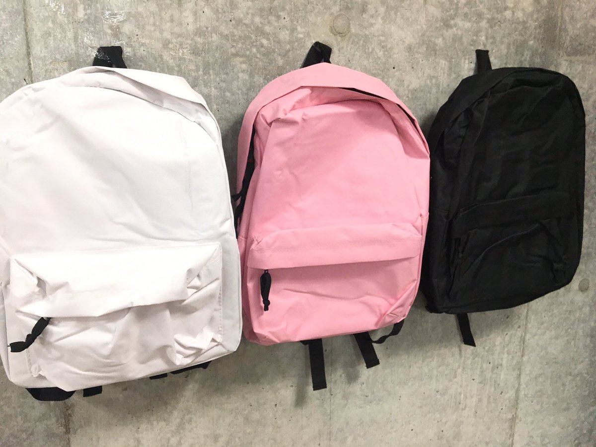 サンキューマート仙台イービーンズ店 على تويتر 再入荷 ピンクのリュックが入荷しました 大容量なので通勤や通学などで活躍すること間違いなし 缶バッジやワッペンなどをつけてアレンジするのもオススメです もちろん全品390yen Tax いいねと