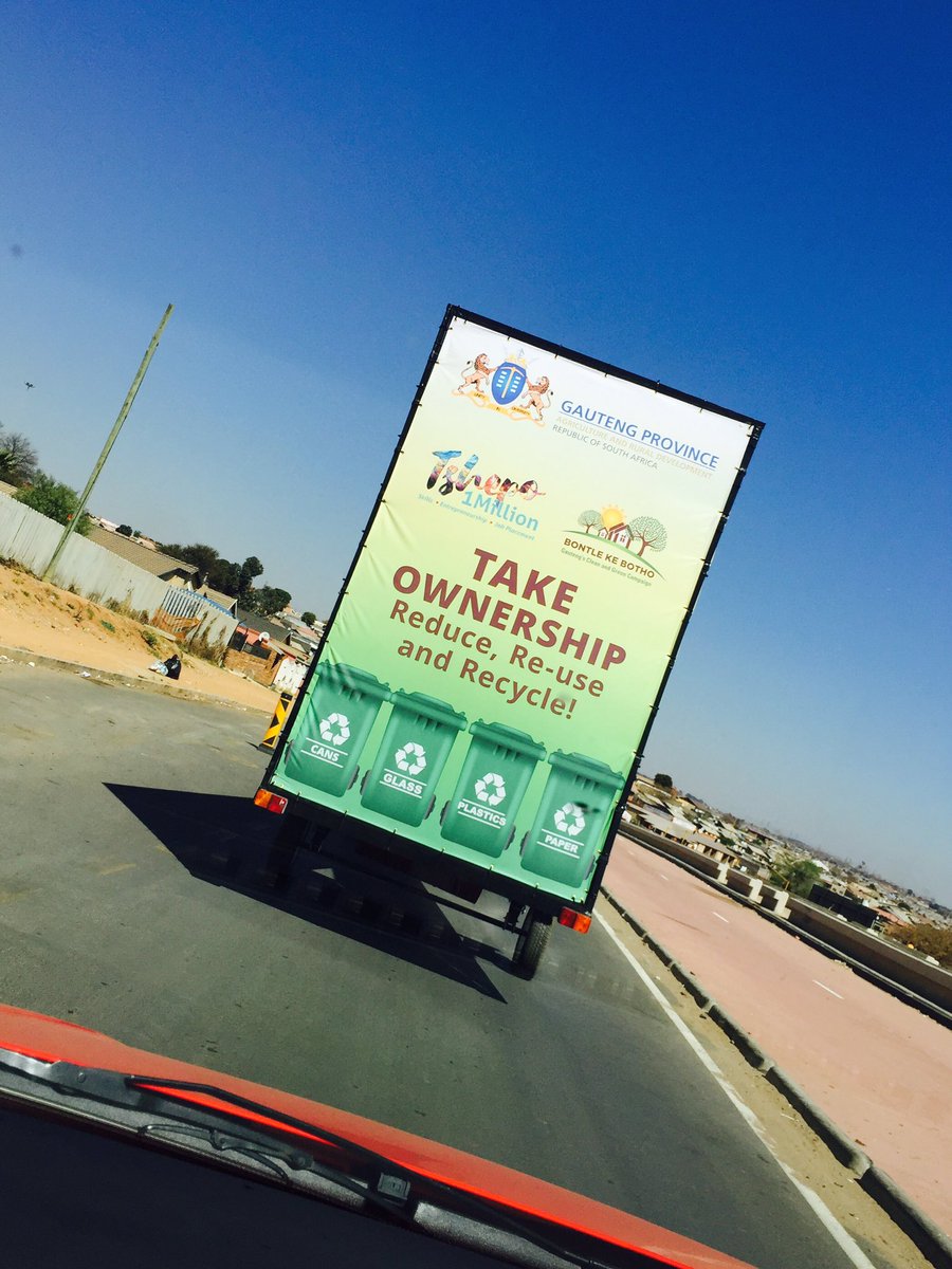 OfficialGDARD's tweet photo. The waste economy in South Africa is worth R17 billion. We want to turn waste pickers into business owners #BontleKeBotho #WastePickers17 https://t.co/Z0bA9Gxyqy