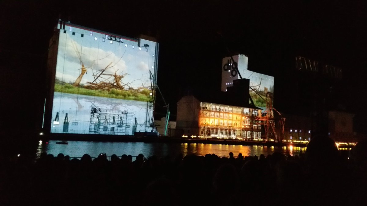 MotionhouseDT's tweet photo. Some pics from 1st performance of Watermusic last night. Epic experience &amp; epic audience! Bring on tonight 10pm CET for the second show. https://t.co/6RzVkXxpSY