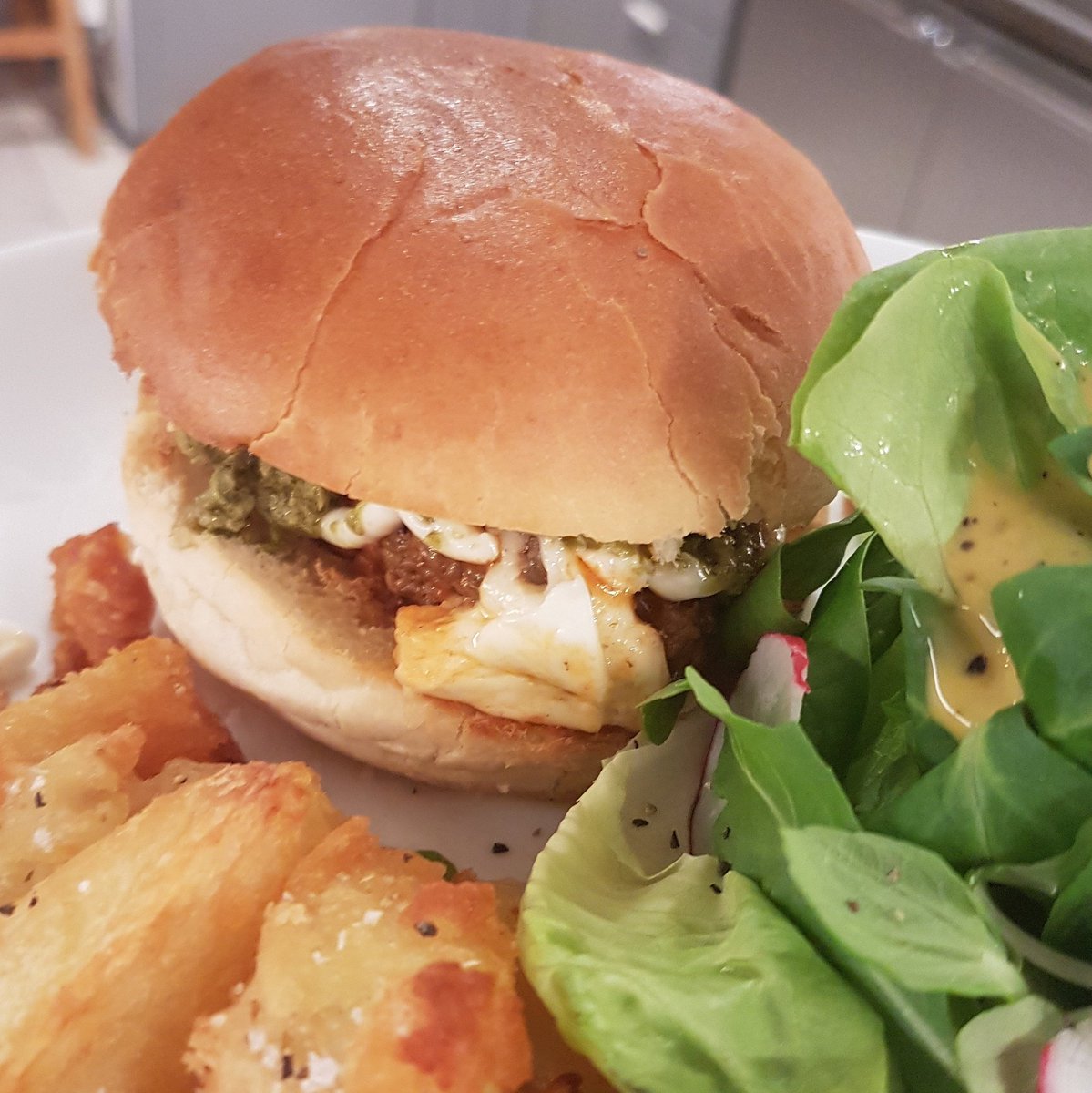J0dieKay's tweet photo. @jamieoliver  we had a family day today&amp;cooked your meatball buns.They went down a storm!Can't wait for this wks episode #jamies5ingredients https://t.co/BtlaqImM5l