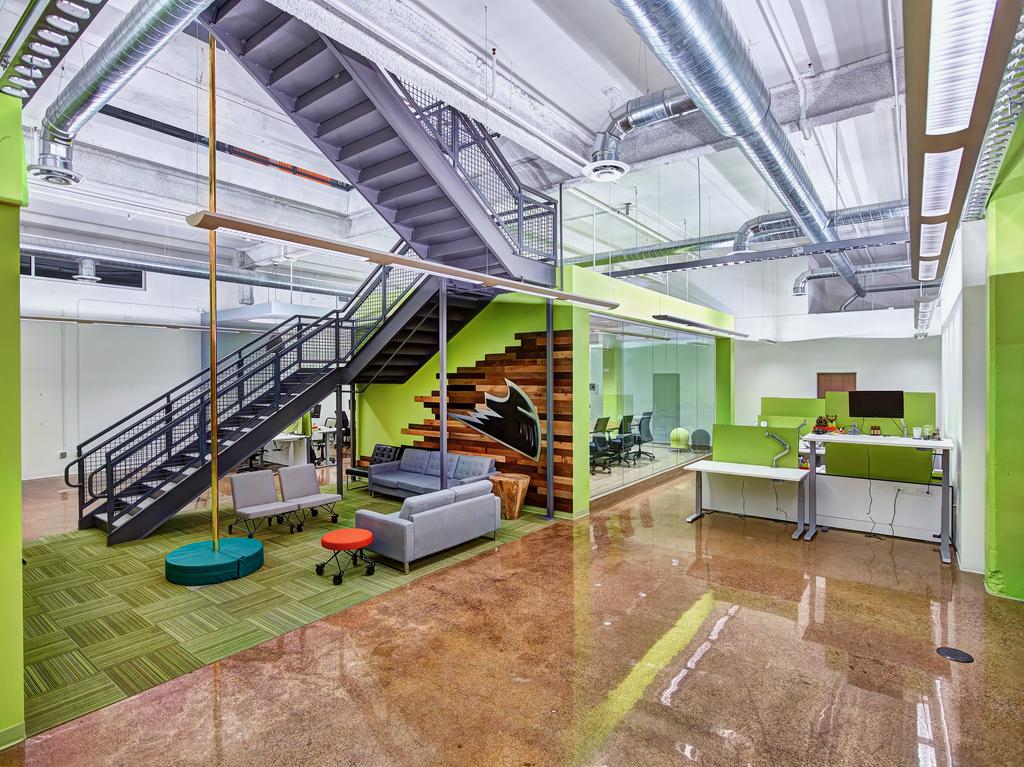 OfficeGoals's tweet photo. Irish Titan in Minneapolis, MN https://t.co/Nn2ApIVMnV