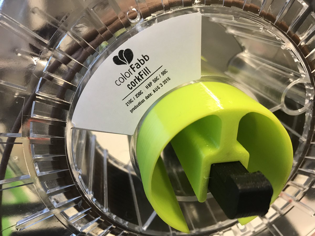ColorFabb's tweet photo. Here's an outstanding material / hardware combination. @lulzbot3D #mini @ColorFabb #corkfill https://t.co/JbqPNfX80B