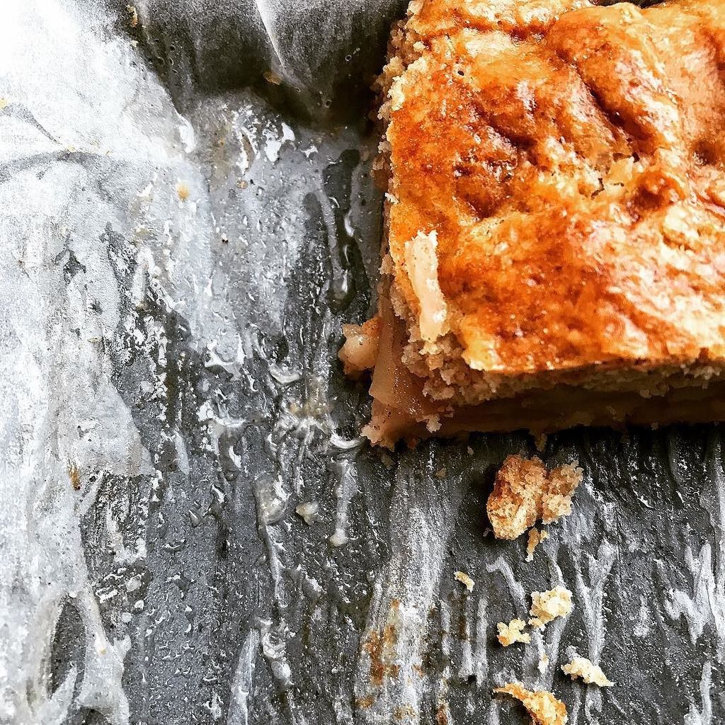 atemateapp's tweet photo. Who gets the last slice? #sundayfunday #decisions #offpath ๐ #balanced #balancedlifestyle #feelinggood #healthylife #feedyoursoul #applepie https://t.co/Ov1aqWDABp