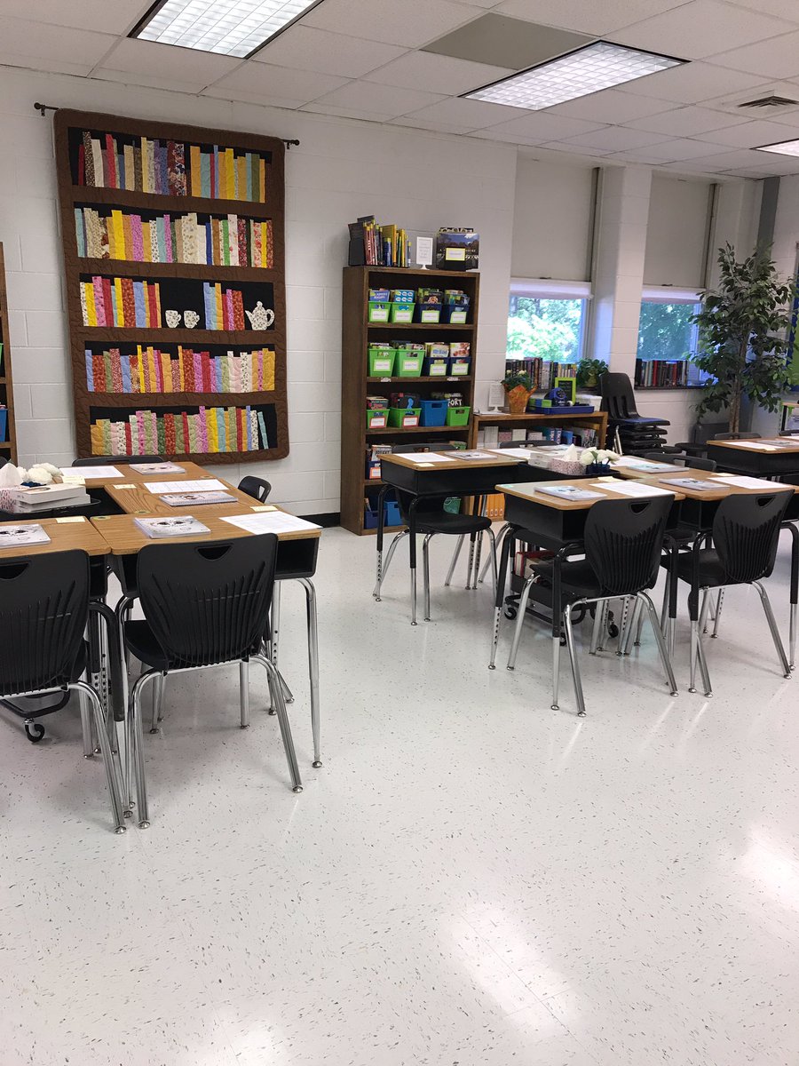 Lgrit2020's tweet photo. #BackToSCPS means teachers working on the weekend to get everything ready for Tuesday. Spending another 4 hours this morning to get it done. https://t.co/l6P5WZpzjh