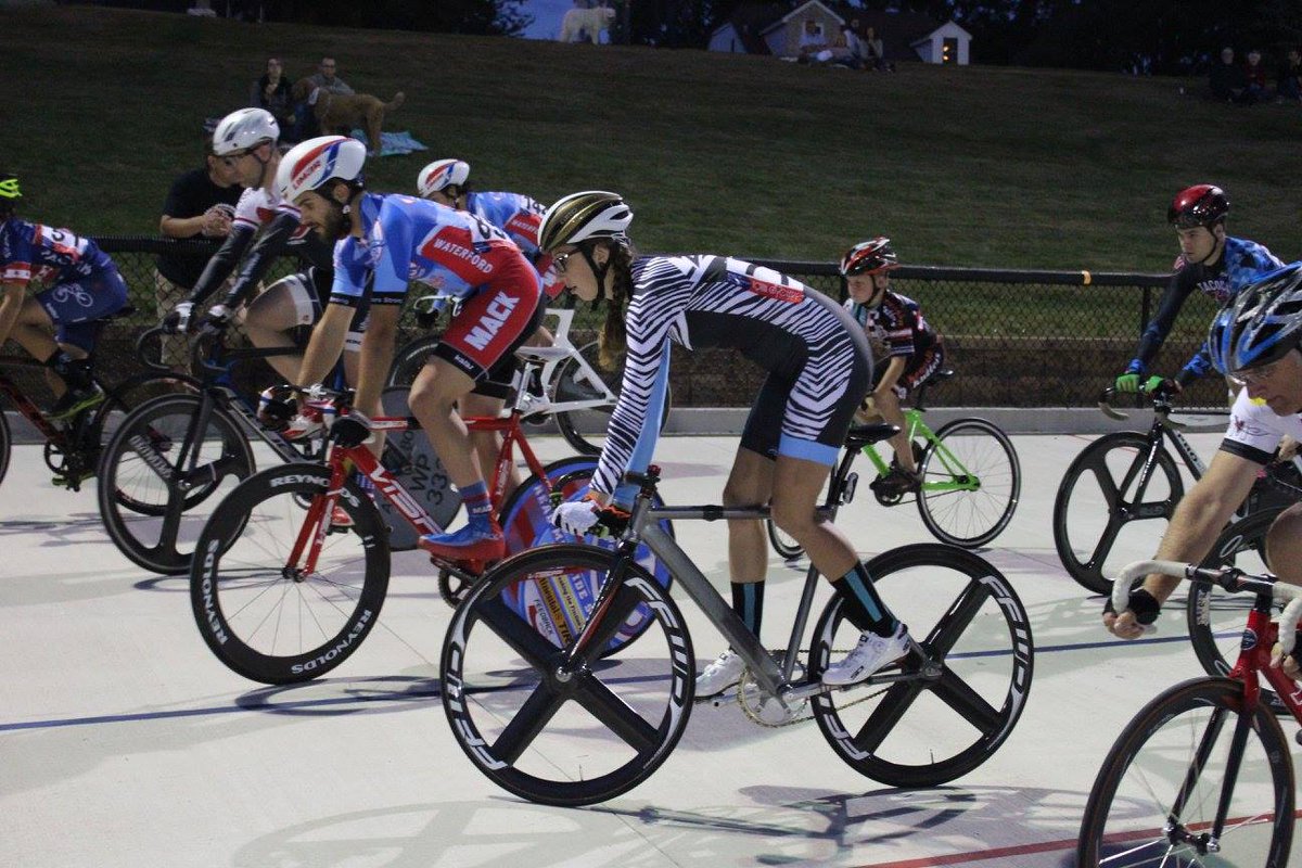 ReutherTina's tweet photo. @VisitKenosha @KenoshaVeldrome season end TRACK STAND Competition, Blaine, Minnesota, @nscvelodrome riders represented @zubaz &amp; @TacoCatmn. https://t.co/VhSm8rHVbp