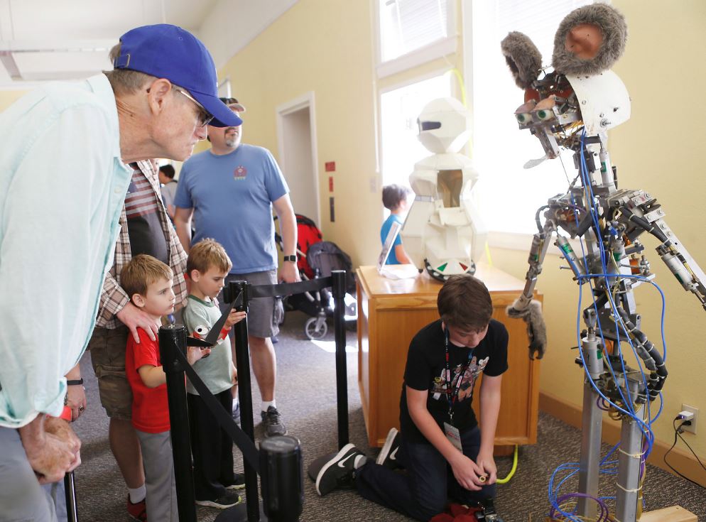 The #sjmakerfaire has finally arrived! Join the fun today from 11a - 5p at History Park! ow.ly/2XrH30eSuF3 #makerfaire