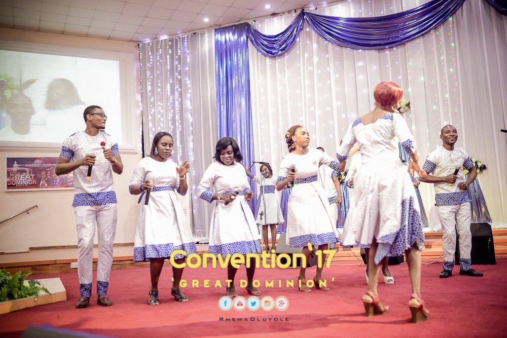 rhemaoluyole's tweet photo. Rhema Communion Mass Choir live at #RCICOluyole #2017Convention #GrandFinale https://t.co/vKerLjBW1y