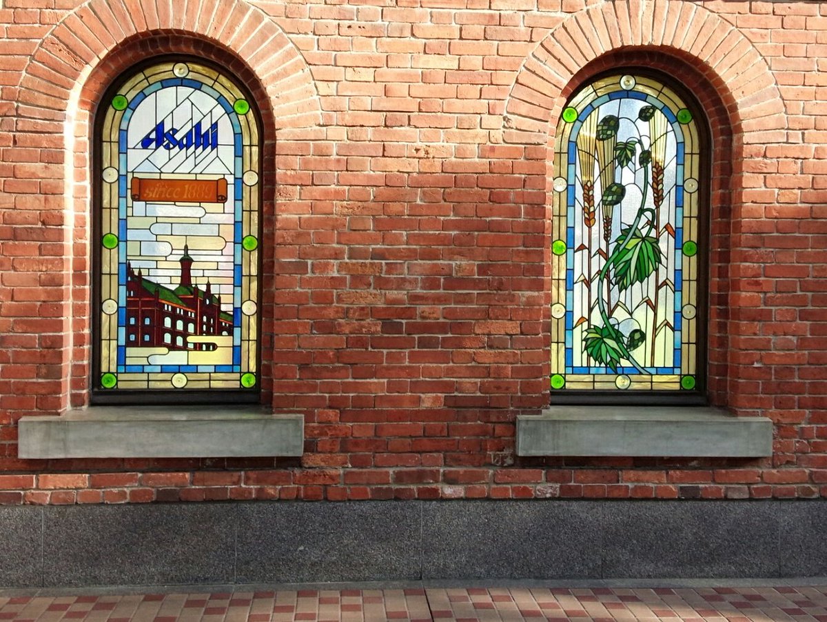 lockenbooth's tweet photo. アサヒグループ食品×コクミン共同企画のアサヒビール吹田工場見学に行って来ました🍺
入り口のステンドグラスが綺麗でした。
#アサヒビール
#アサヒビール吹田工場見学
#コクミン
#ステンドグラス
#asahibeer
#kokumin https://t.co/7J6rabsCtQ