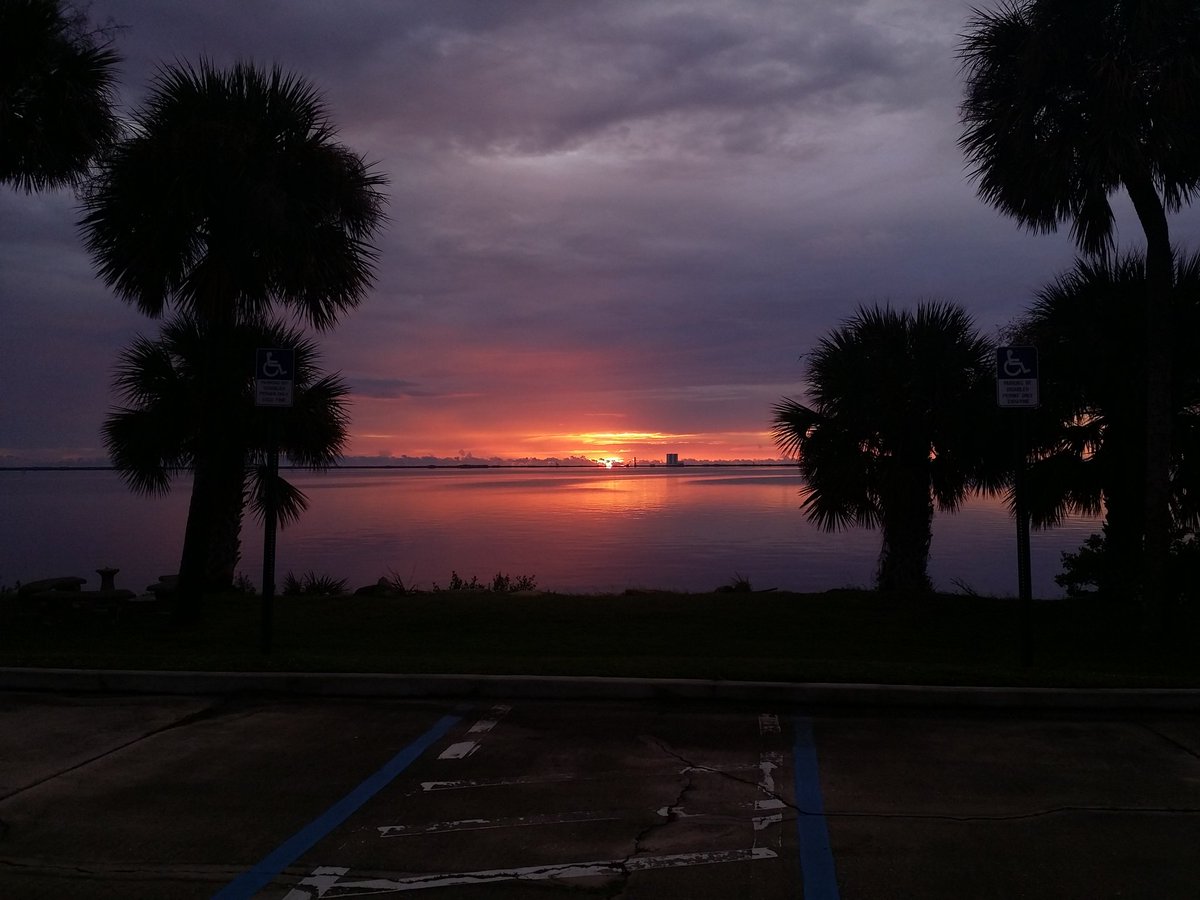 Good morning! Have a blessed day!!! #sundaysunrise #flwx #LoveFL #StormHour #SpaceCoastSkies