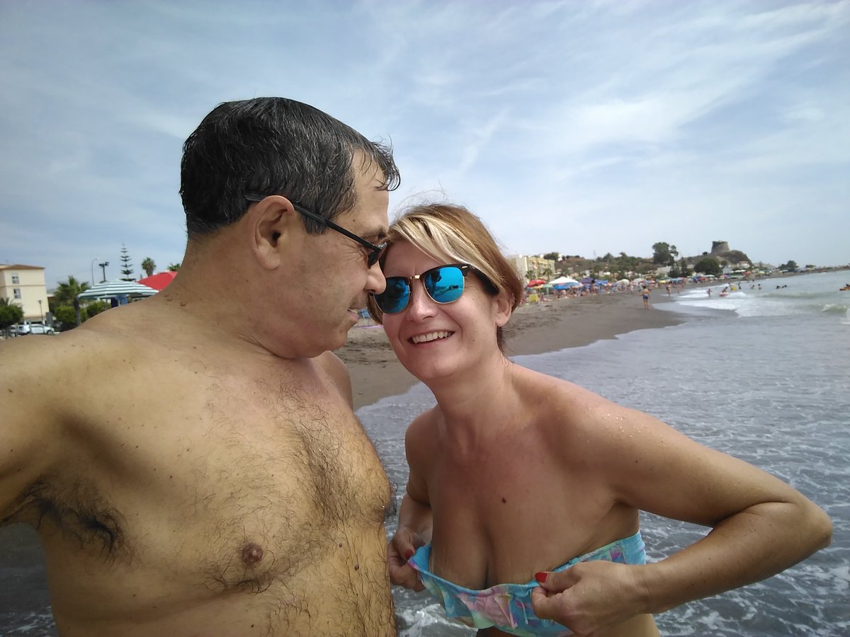 limncarlos's tweet photo. @maestroserrat "... dejé los montes y me vine al mar...." https://t.co/El1Hn9m9kb