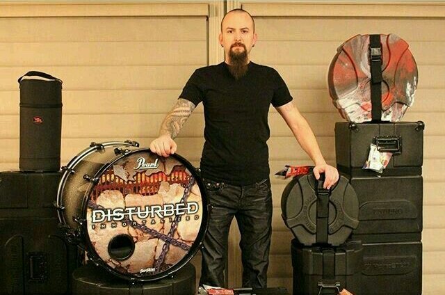 Disturbed_PL's tweet photo. Happy Birthday @MikeWengren !!! All the best from all Polish fans! !! We love You 😄😄 https://t.co/EfGnrFkMni