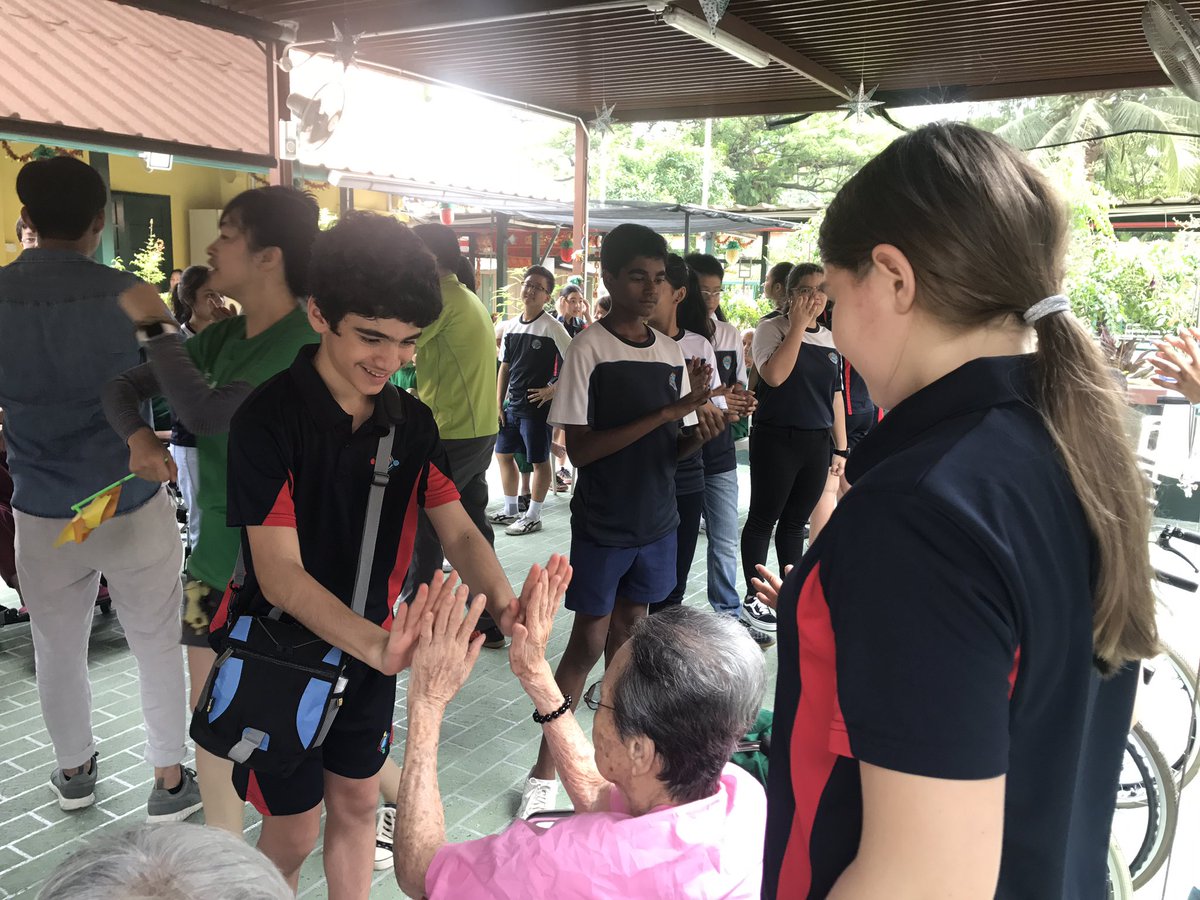 raelei520's tweet photo. Another heartwarming volunteer experience with GEMS students #gemsinspire https://t.co/yM4i5fJLxM
