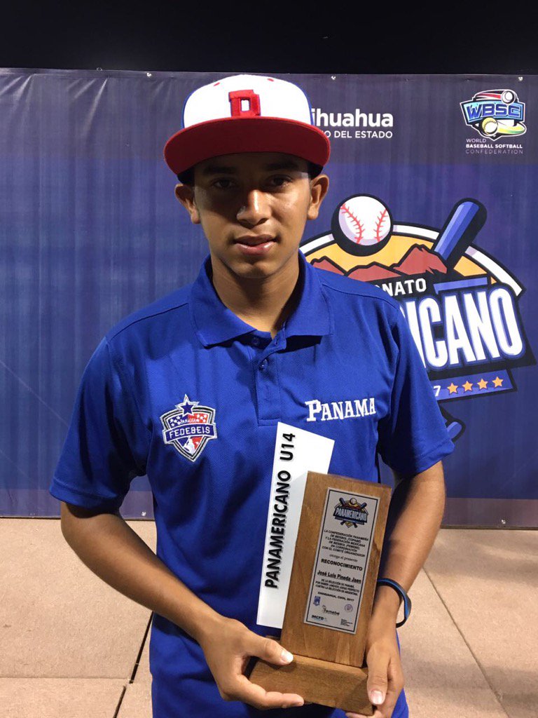 Jose "Cochito" Pineda, de Panama ganó premio al tirar juego perfecto ante Argentina en el Panamericano sub 14