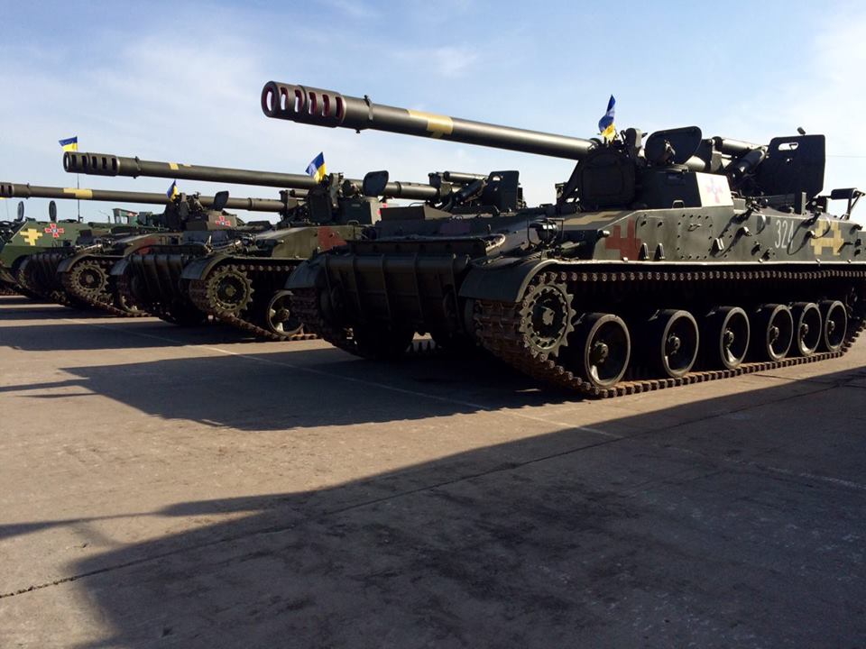 ukrmilitary's tweet photo. #САУ #2C5 #Гіацинт-С #артилерія #ЗСУ #Ukraine, 23.08.2016 https://t.co/yrSL7zh3Fl