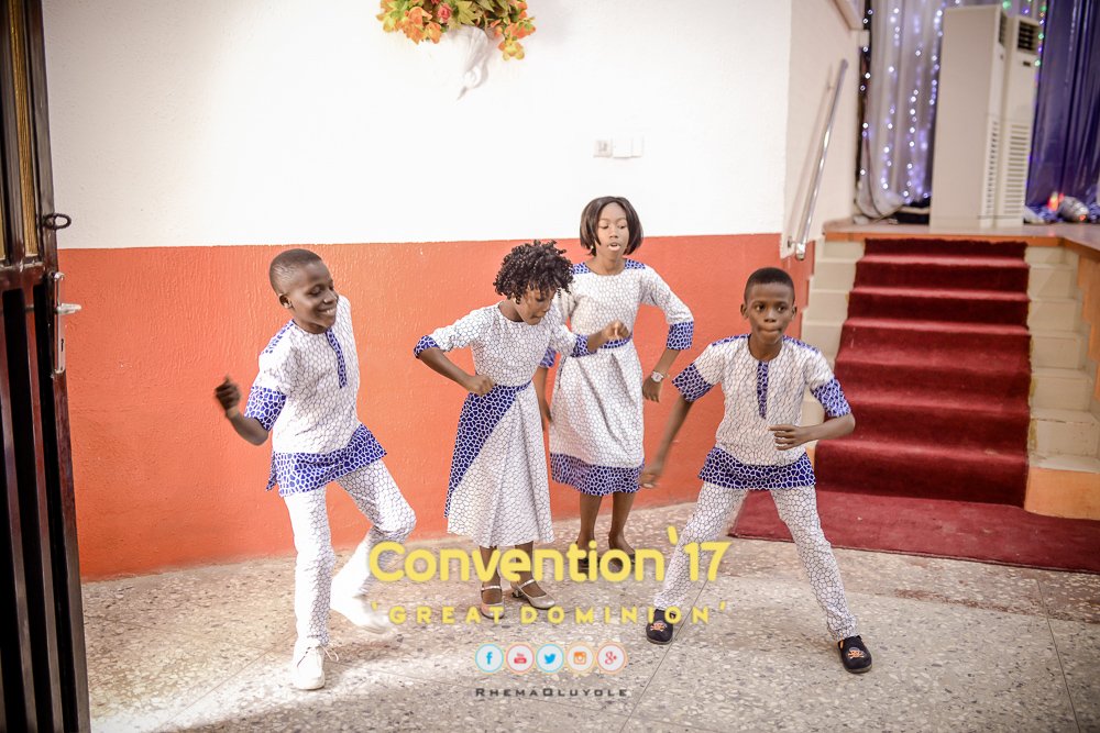 rhemaoluyole's tweet photo. The Children were not left out of the celeberation at #RCICOluyole #2017Convention #GrandFinale https://t.co/Vxs6I5BXQi