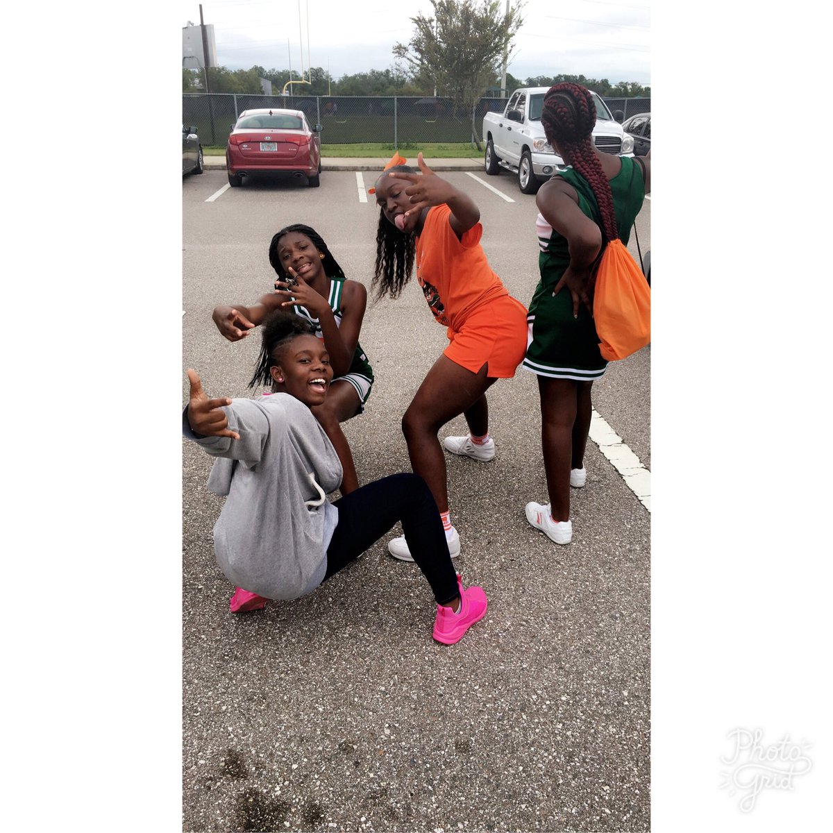 ShawntiNeon_'s tweet photo. Gang Gang Lil bitch ππ€πΎπ #ongangbaby #domydance #letget retarded https://t.co/0j0VTwTGjF