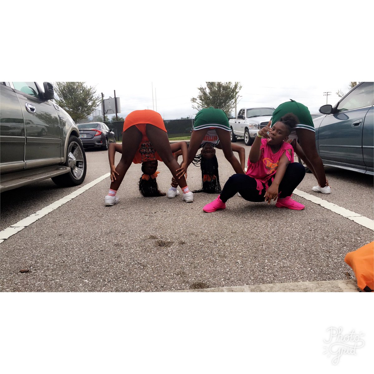 ShawntiNeon_'s tweet photo. Gang Gang Lil bitch ππ€πΎπ #ongangbaby #domydance #letget retarded https://t.co/0j0VTwTGjF