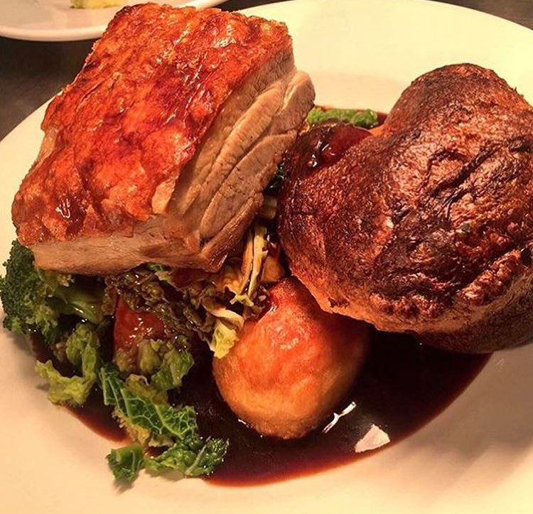 EssexPR's tweet photo. Sunday Roast is trending .... here are some of my places Roasts ( customer pics ) 

1. Owl pub
2. Three Colts pub 
3. Bridge St restaurant https://t.co/fvtBnVCzZC