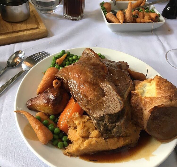 EssexPR's tweet photo. Sunday Roast is trending .... here are some of my places Roasts ( customer pics ) 

1. Owl pub
2. Three Colts pub 
3. Bridge St restaurant https://t.co/fvtBnVCzZC