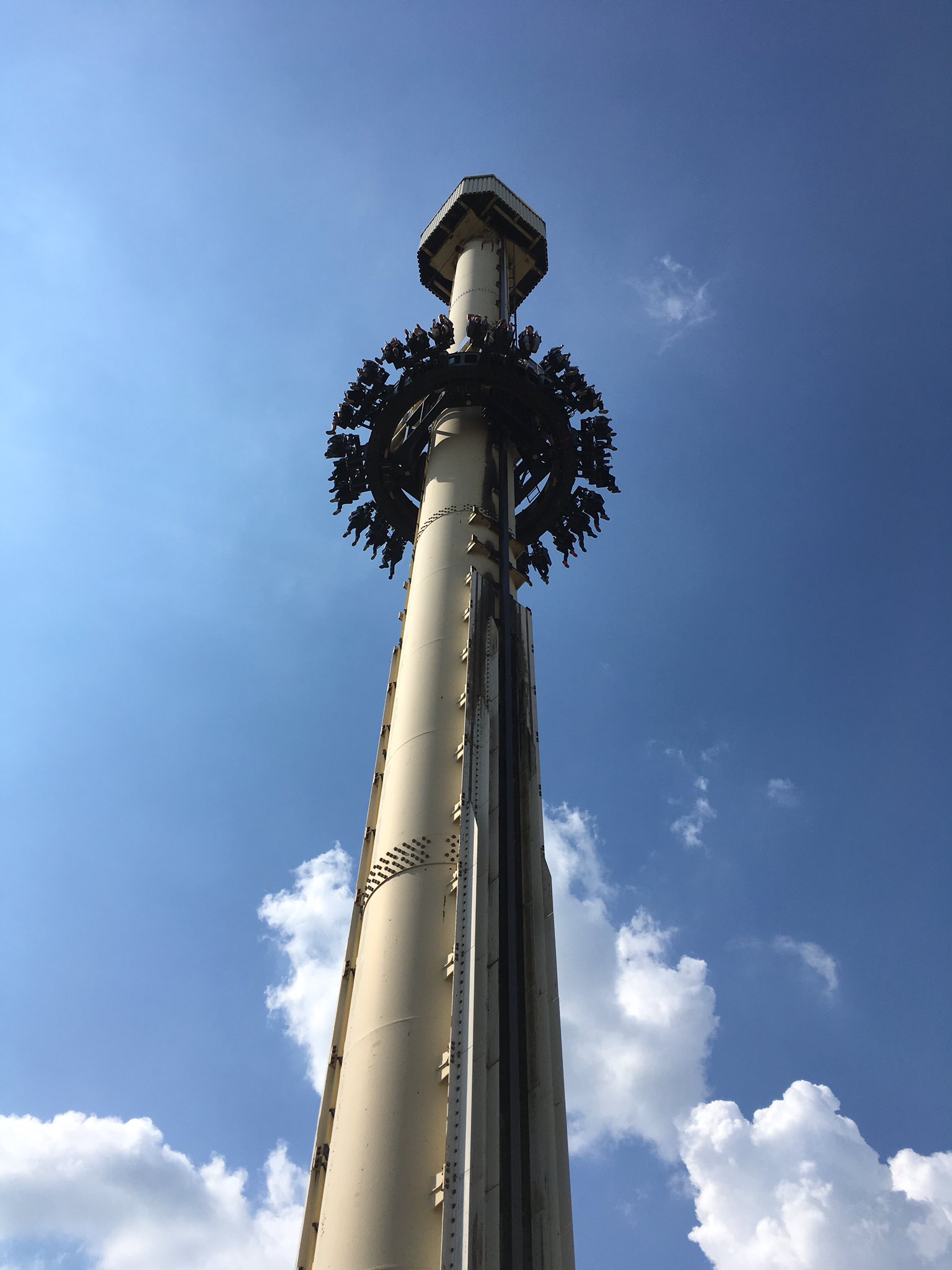 Theme Park Worldwide Here We Are On Board The High Fall A Stand Up Tilting Drop Tower At Movie Park Germany Movieparkgermany