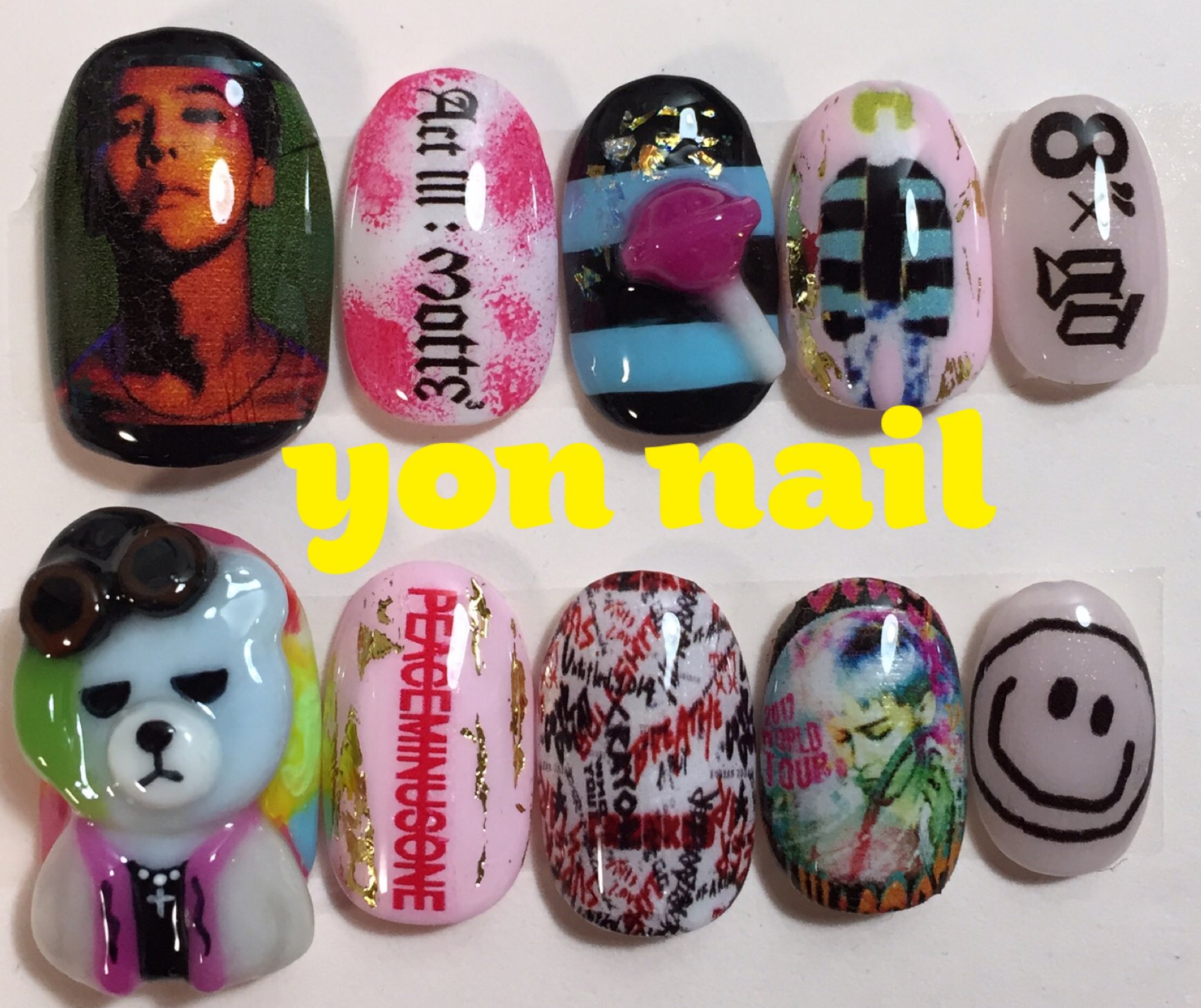 ӱө ӓil 今回のネイルは オーダーのお客様のネイルです ジヨンネイル ビーチクランクをちょっとだけ首かしげた感じにしてみた 小指は 温度で色が変わります Bigbang ネイル ジヨン Motte ジヨコン Gdragon T Co Yaucz96tgf